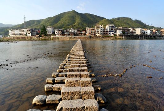 仕水碇步